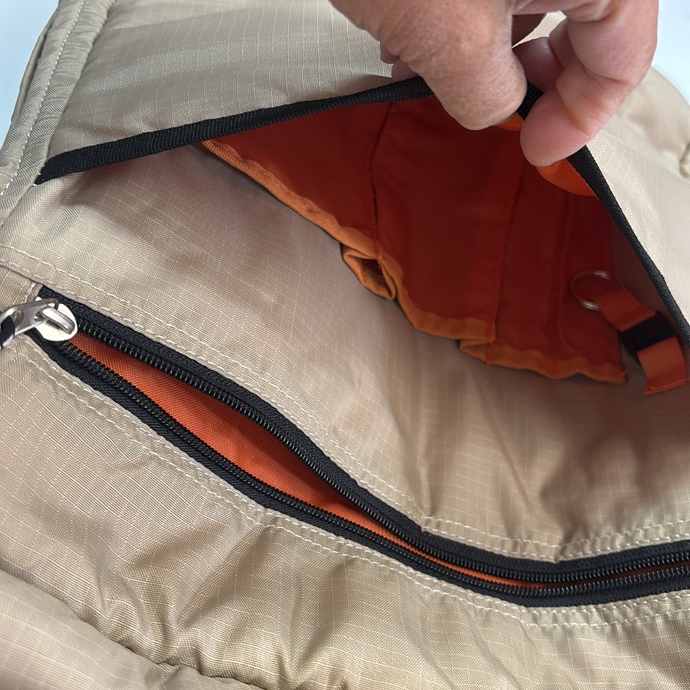 Derek Alexander Full Zip Travel/ Computer Bag - Unisex - Picture 6 of 14